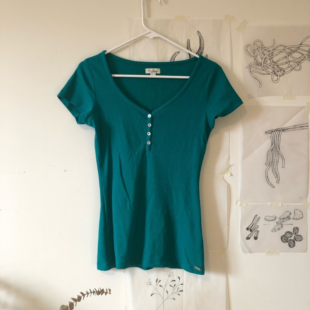 Guess short sleeve green v neck tee / t-shirt
